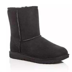 UGG *LIKE NEW* Unisex Classic Boots
